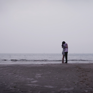 爆乳阿姨三级片
