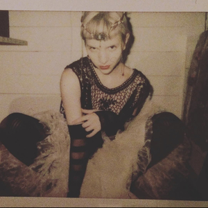 爆乳阿姨三级片
